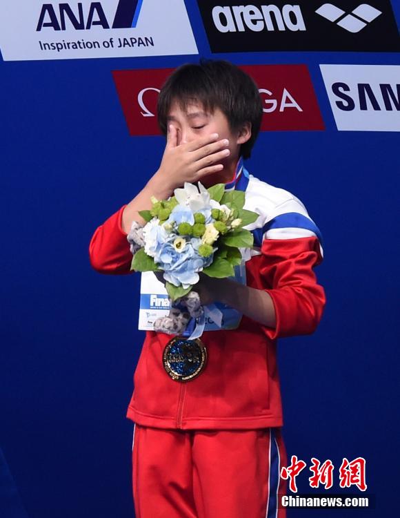 开云体育下载-澳大利亚选手夺冠，喜极而泣