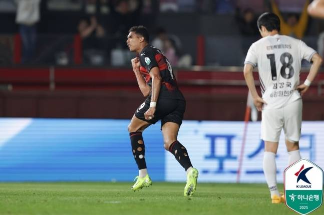 开云体育入口-韩国联赛传出换帅消息，球队士气受到鼓舞的简单介绍