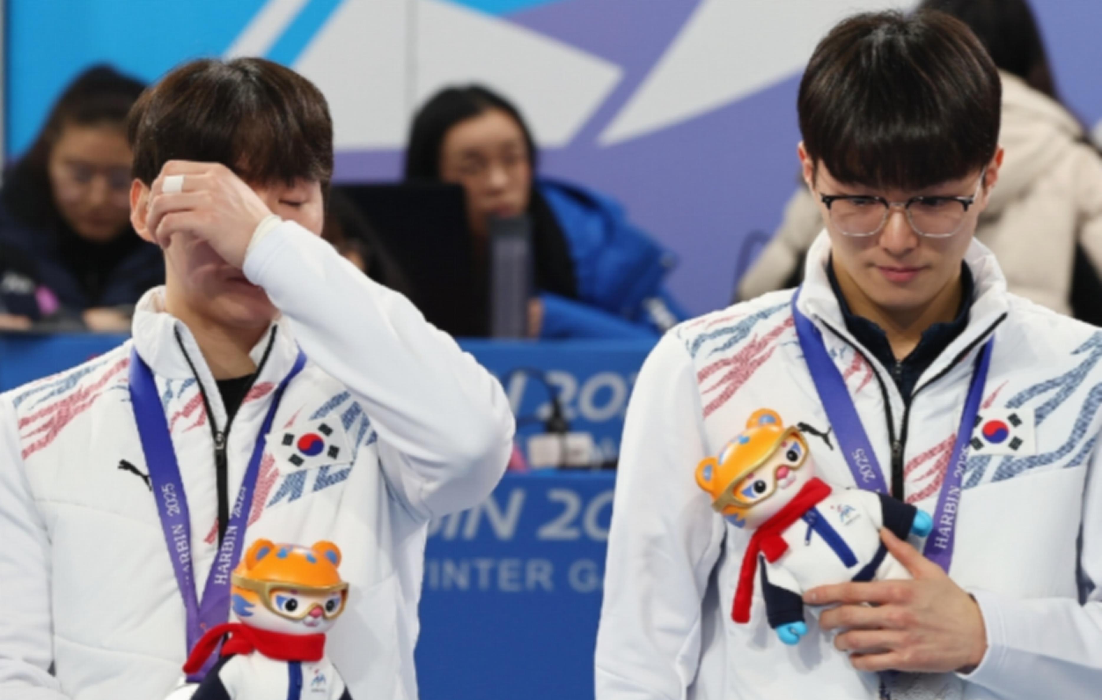 开云体育网页版入口-韩国运动员飒爽出场震撼全场观众