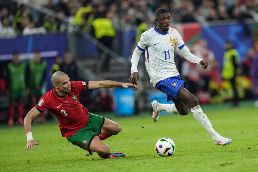 法国队亮相凸显实力，晋级欧锦赛四强