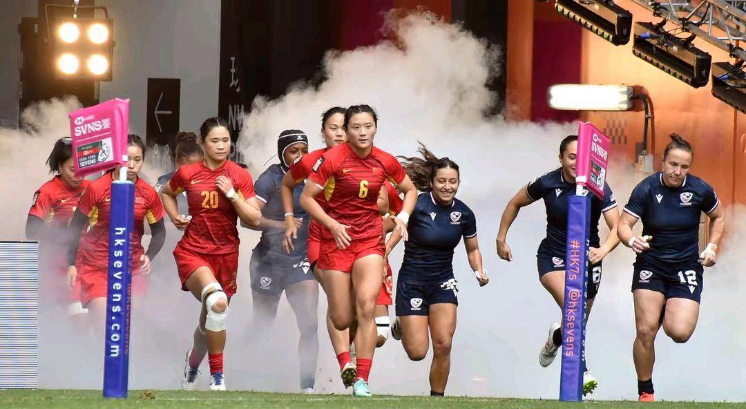 队内氛围融洽积极，团结一心拼搏精神值得称赞的简单介绍