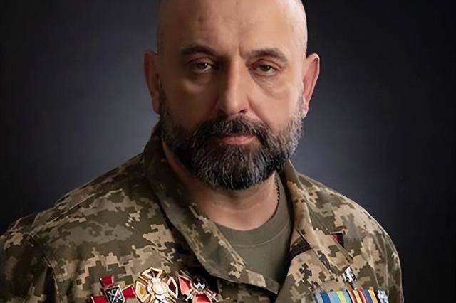 赤焰军团迎战苍狼突击，战术得当压制对手，选手当场怒吼