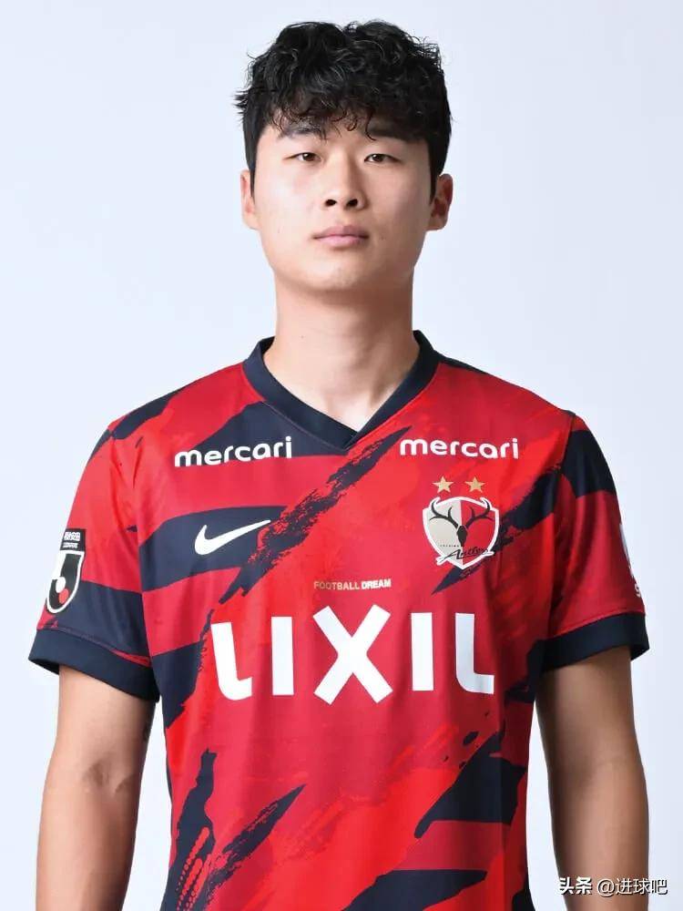 包含鹿岛鹿角全力冲击冠军，关键球员备战状态受关注的词条