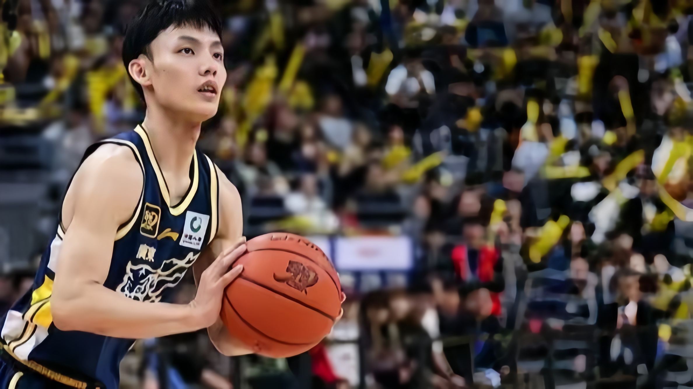 包含鹿岛鹿角全力冲击冠军，关键球员备战状态受关注的词条