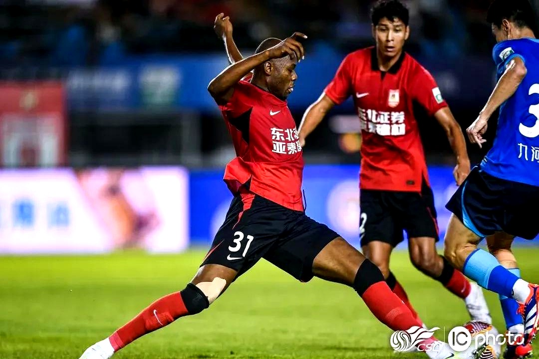 开云体育在线-中东球队实力强劲，赢得连续四场比赛