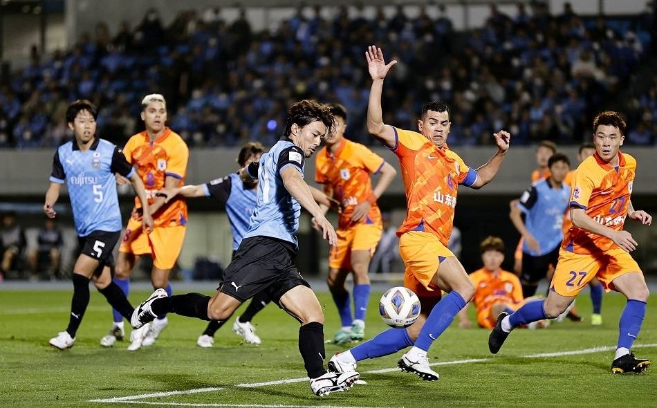 韩国球队在亚冠比赛中击败对手