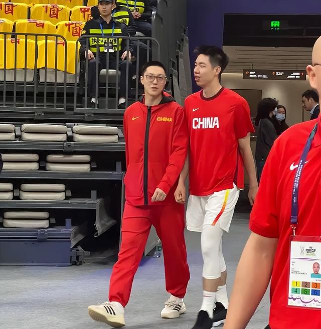 开云体育在线登录-西藏男篮逆转艰难胜利，全队欢呼的简单介绍