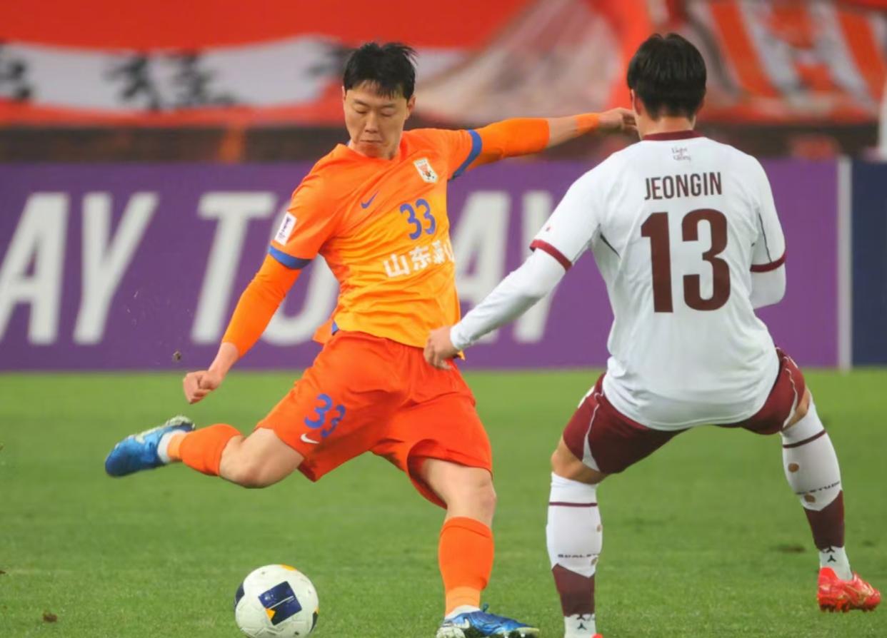 长春亚泰门将扑出致命一球，保住胜果