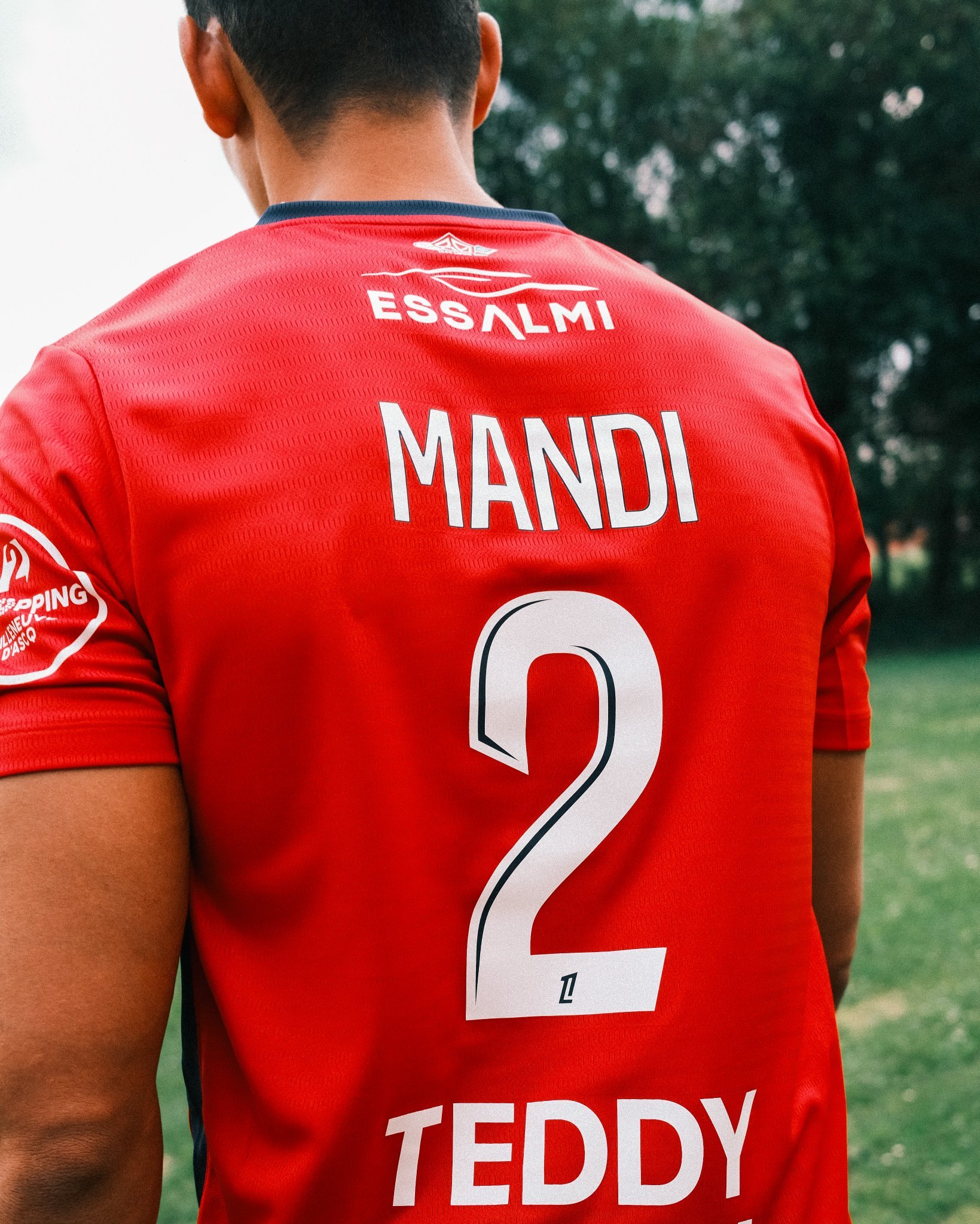 阿尔希拉尔足球俱乐部签下意大利后卫的简单介绍