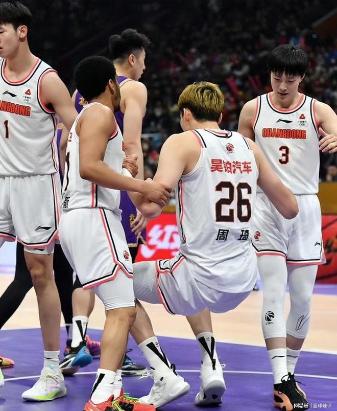 开云体育链接-客场征战连胜，积分榜上一路攀升