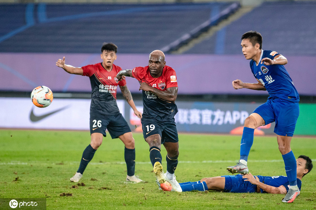 包含河南建业换帅后连胜，球队状态回暖的词条