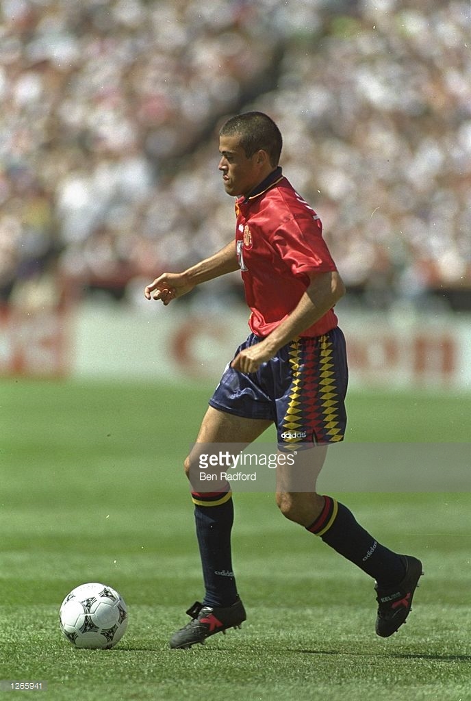 开云体育下载-球队老板宣布引进新赞助商，促进球队发展