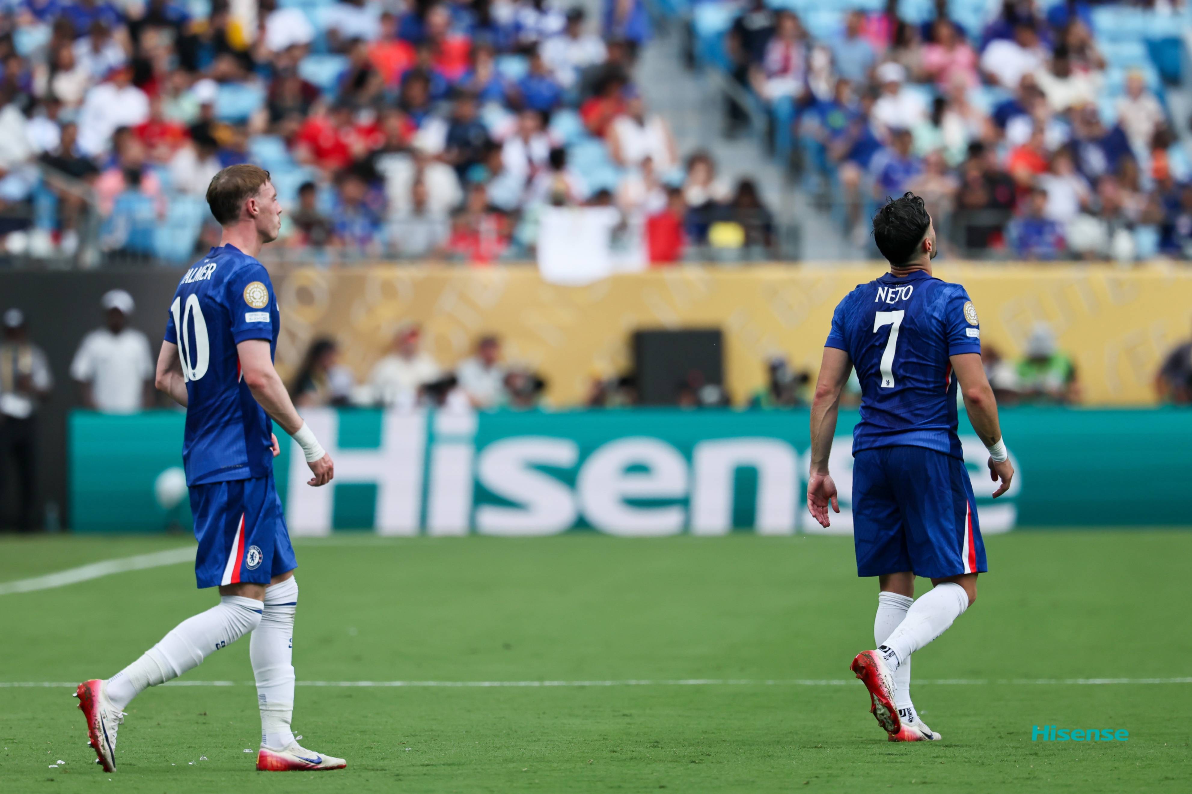 关于切尔西遭遇惨败，西甲球队轻松击败对手的信息