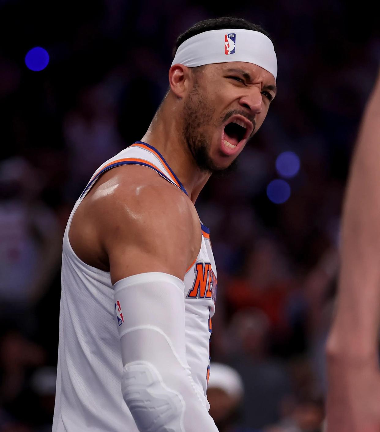 尼克斯客场逆转，球队士气大振！