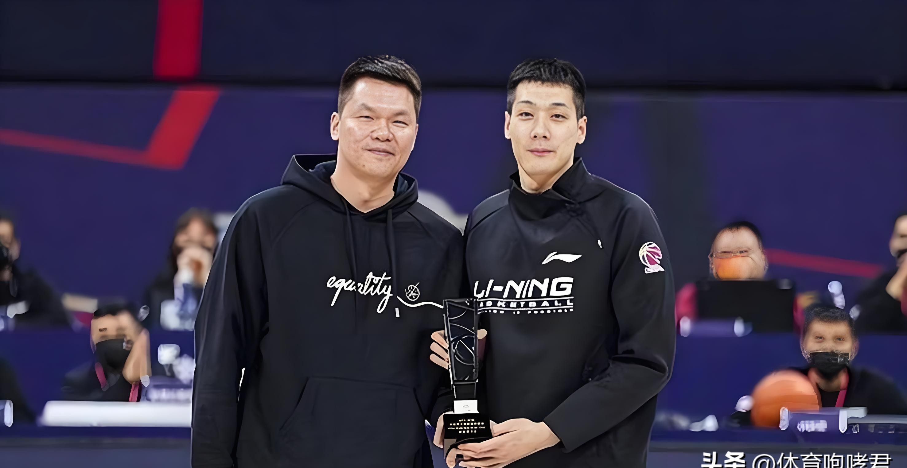 广西男篮迎来三连胜，顺利进军季后赛的简单介绍